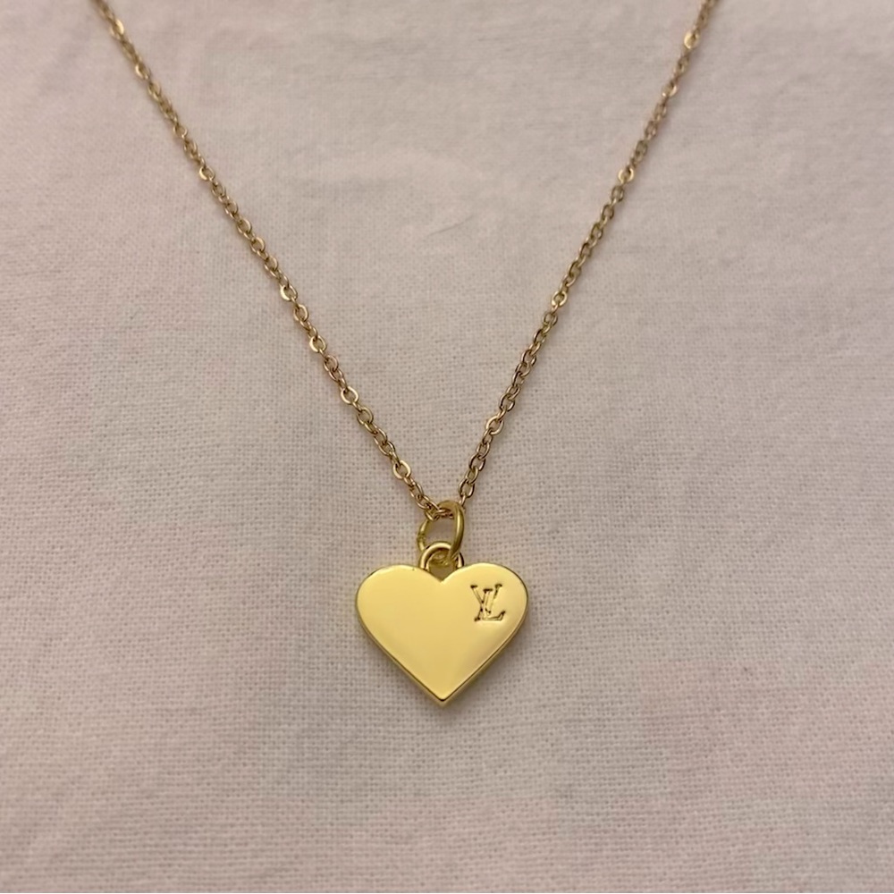 Authentic Louis Vuitton Heart Necklace❤️
